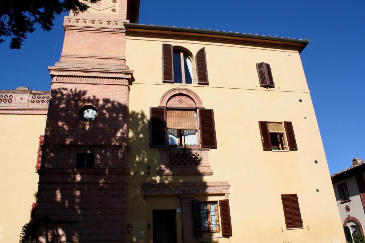 Ferienwohnung La Torre Di Caprera Siena Exterior foto