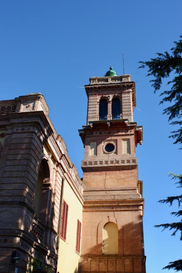 Ferienwohnung La Torre Di Caprera Siena Exterior foto
