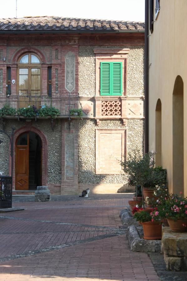 Ferienwohnung La Torre Di Caprera Siena Exterior foto