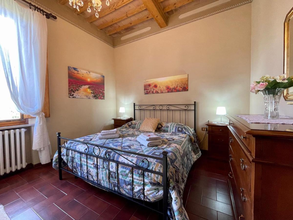 Ferienwohnung La Torre Di Caprera Siena Exterior foto